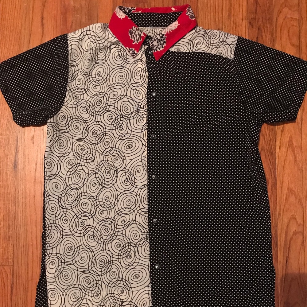 Black red and tan shirt